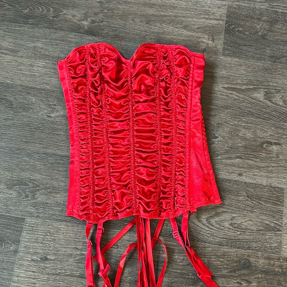 Red Fredrick’s of Hollywood corset vintage 90s